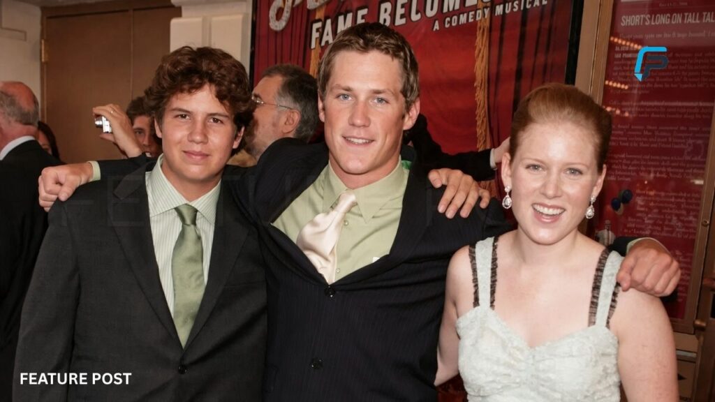 Oliver With Siblings